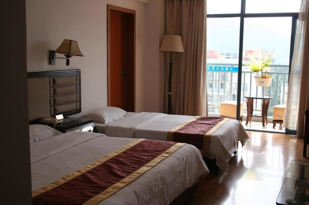Green Bamboo Hotel Guilin Buitenkant foto