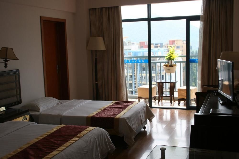 Green Bamboo Hotel Guilin Buitenkant foto